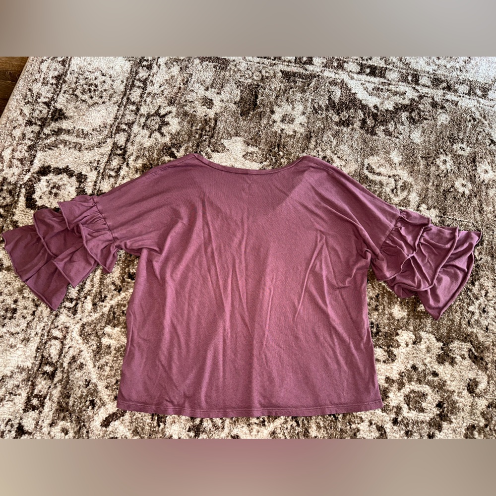 5/$25 American Eagle Outfitters Dusty Purple Ruffle Sleeve Top - Picture 5 of 7